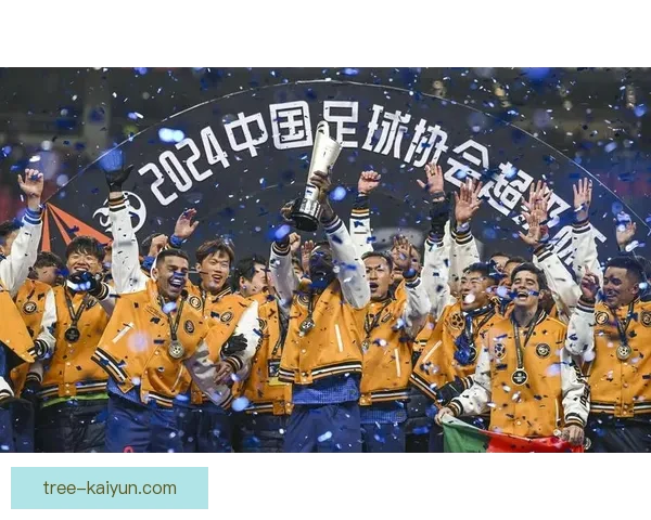 金玟哉在超级杯冠军时刻表现稳定，球队状态值得关注